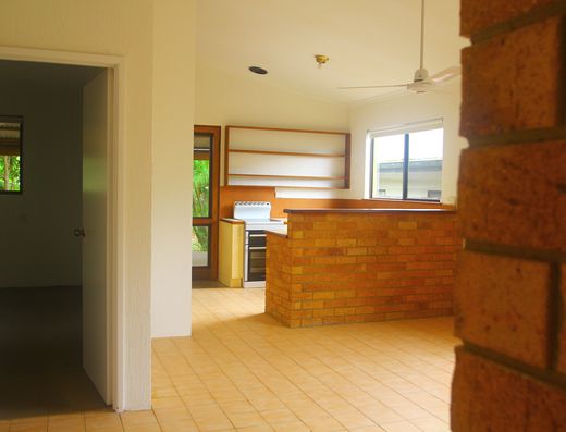Cute Character Home, Close to Everything image 3