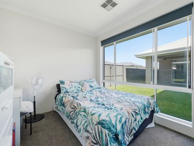 12 Pavarotti Vista, Hammond Park