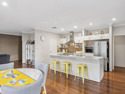 4B Freeland Way, Eden Hill