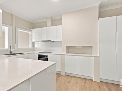 2 / 7 Tamar Avenue, Toukley