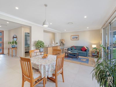 327 Warnervale Road, Hamlyn Terrace