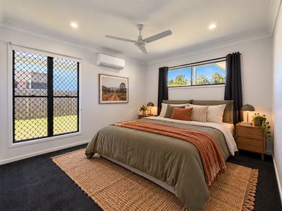 21 Turner Avenue, Atherton