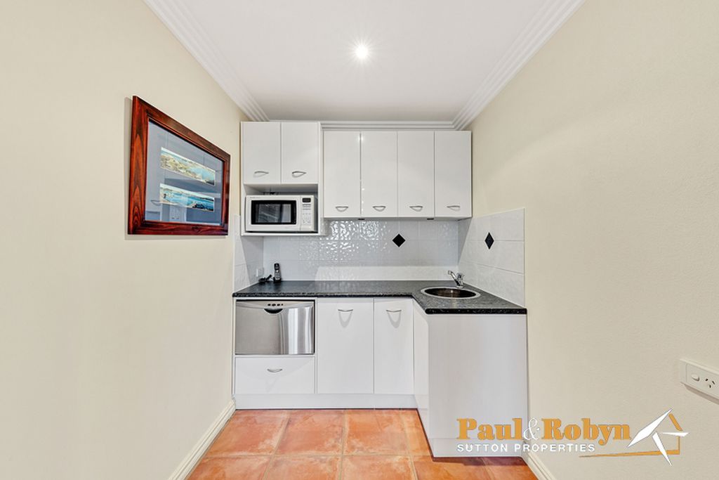 11 Emerson Court, Jerrabomberra