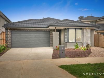 8 Milsom Avenue, Fraser Rise