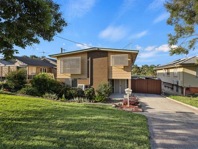 24 Yanderra Avenue, Arana Hills