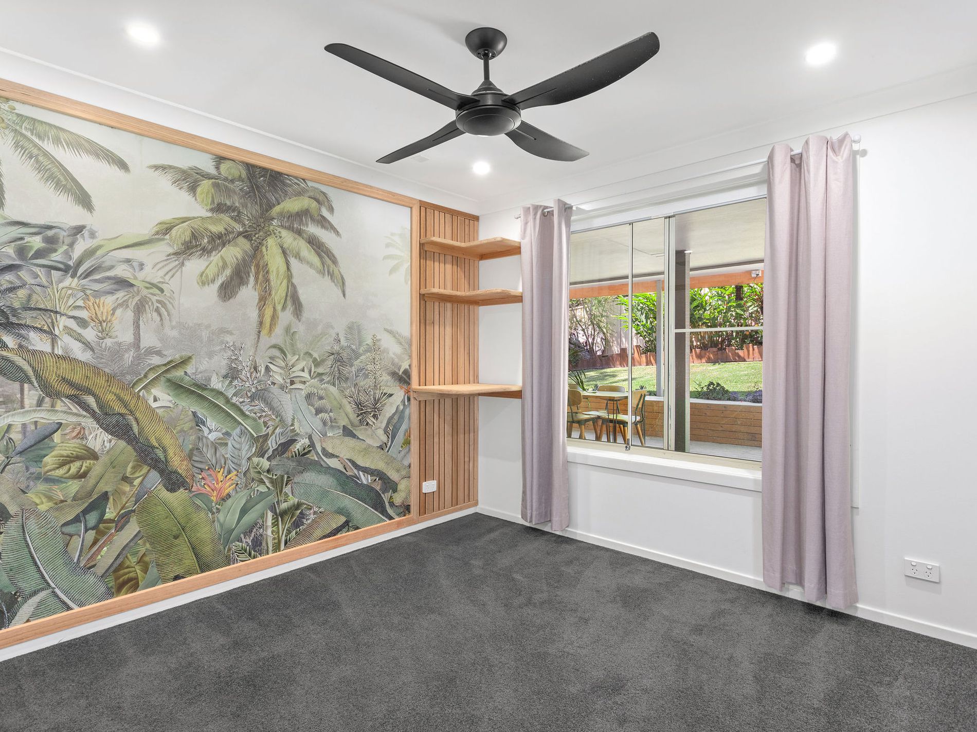 74 South Street, Forster