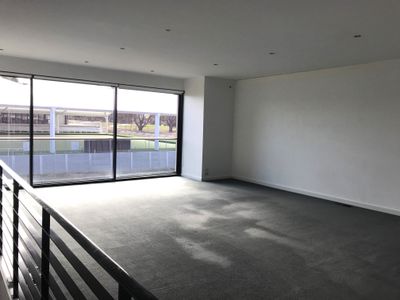 7B The Fairway, North Geelong