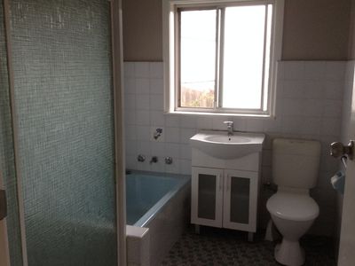 28 Moore Place, Warrawong