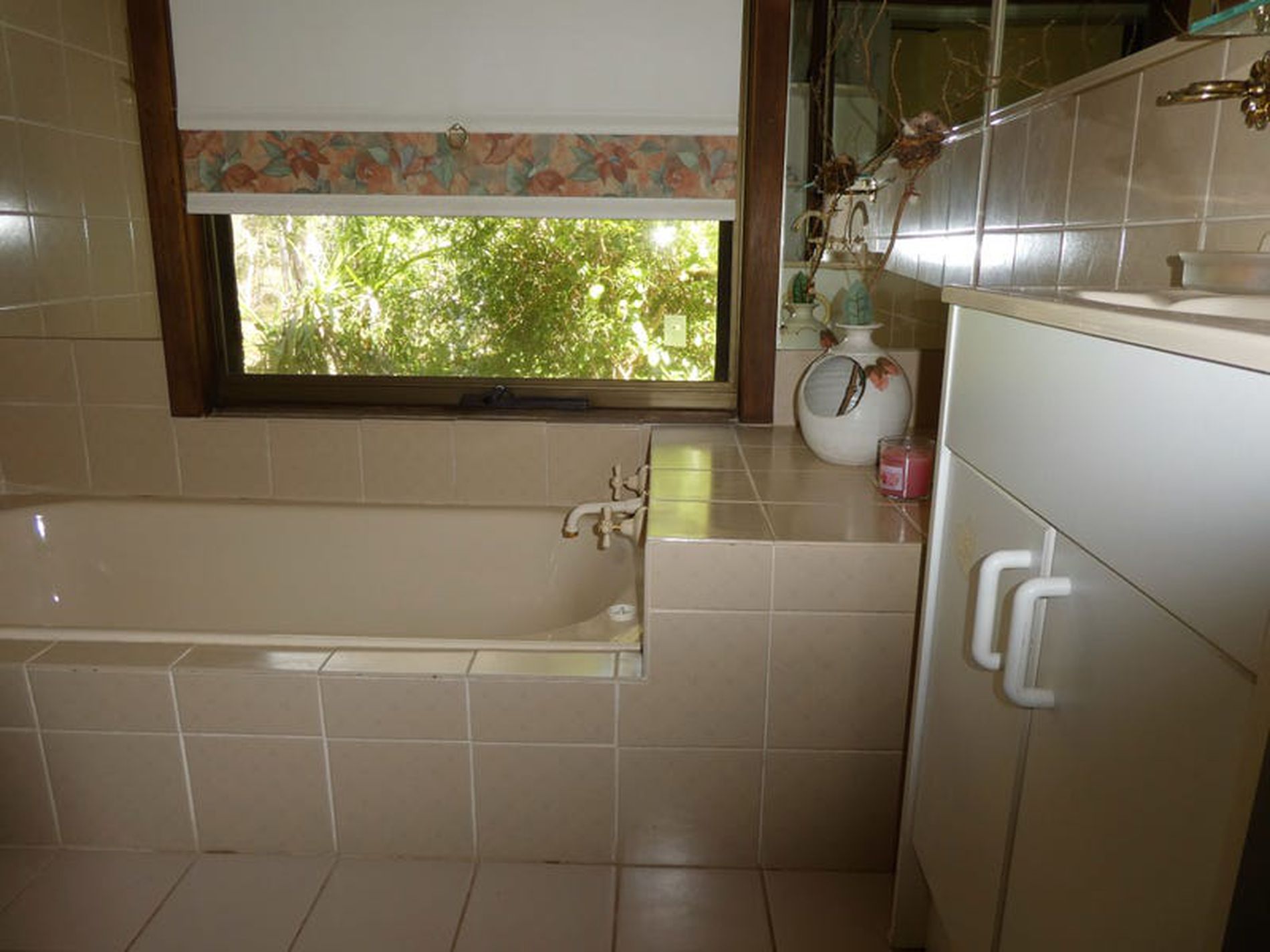 550 Telegraph Rd, Seymour