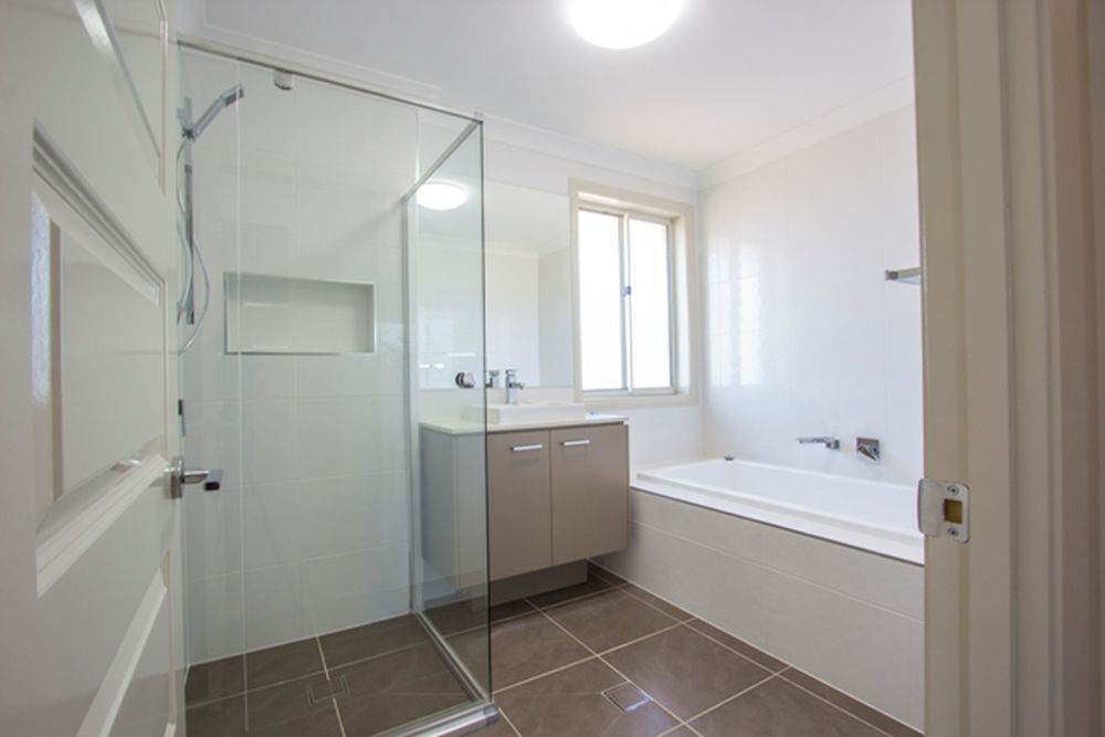 77 Travers Street, Moorebank