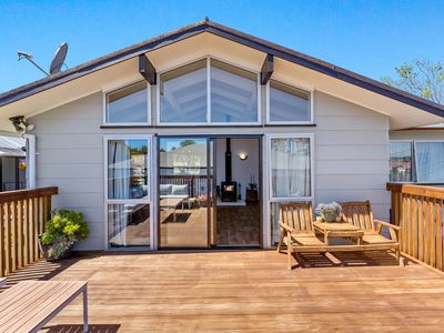12 Downer Street, Helensville