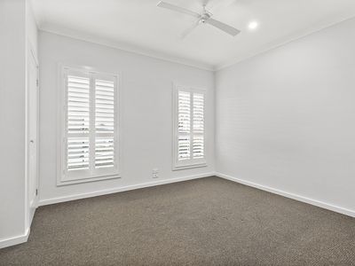 1 Kingston Street, Oak Flats