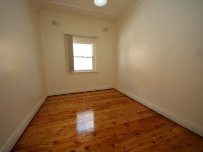 31 Cairds Avenue, Bankstown