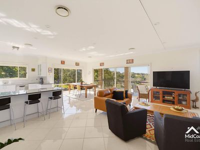 22 Headland Drive, Hallidays Point