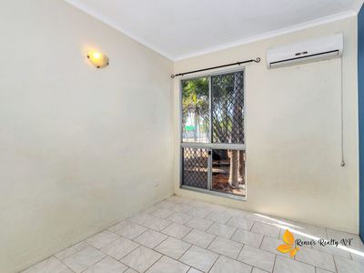 36 Moulden Terrace, Moulden