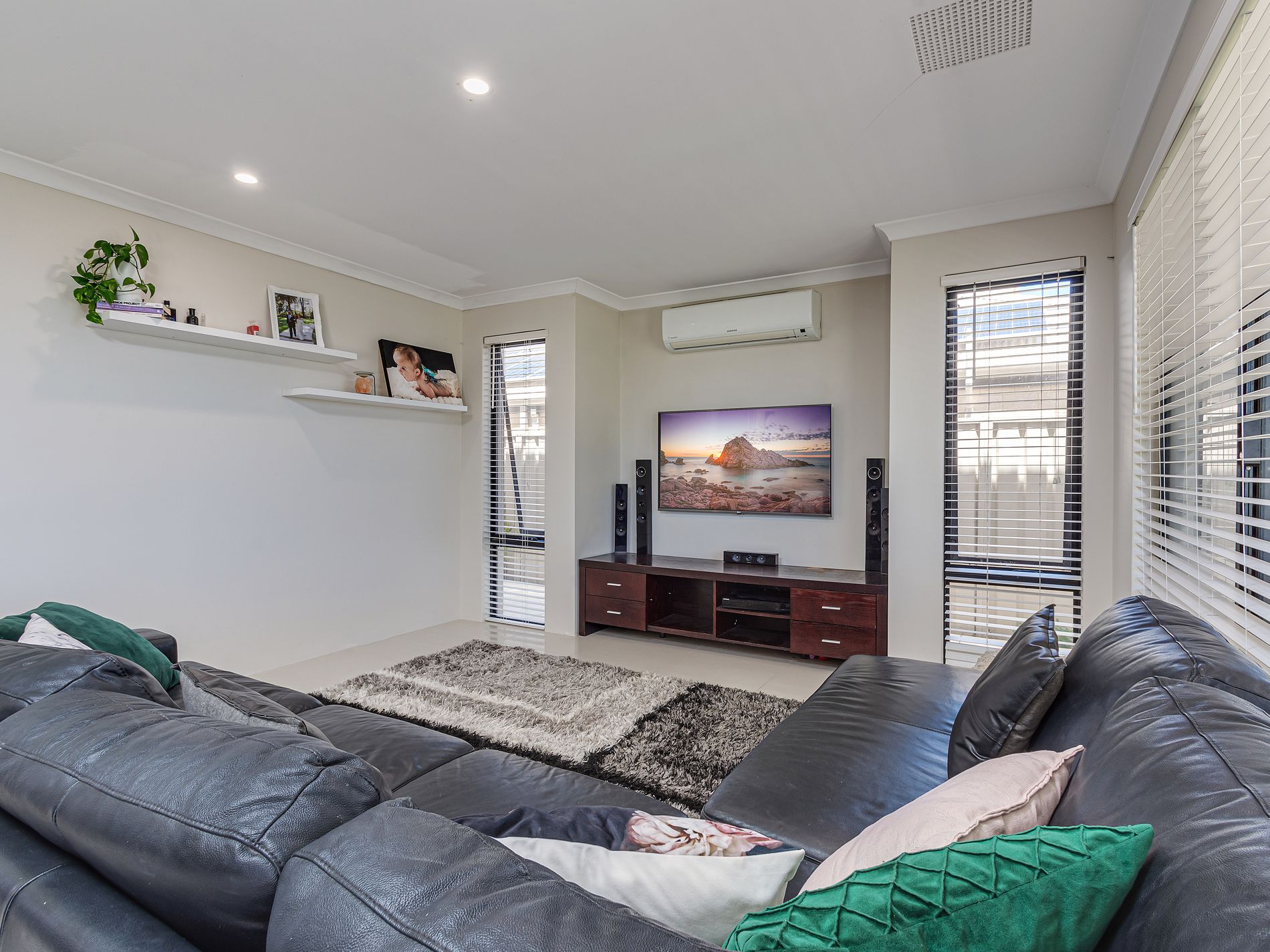 25 Flagtail Outlook, Yanchep