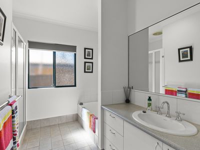 8 Bilby Way, Djugun