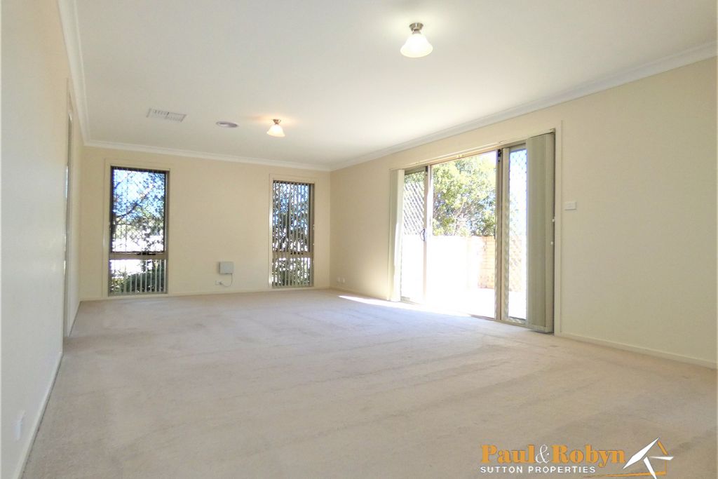 2 Minda Place, Jerrabomberra