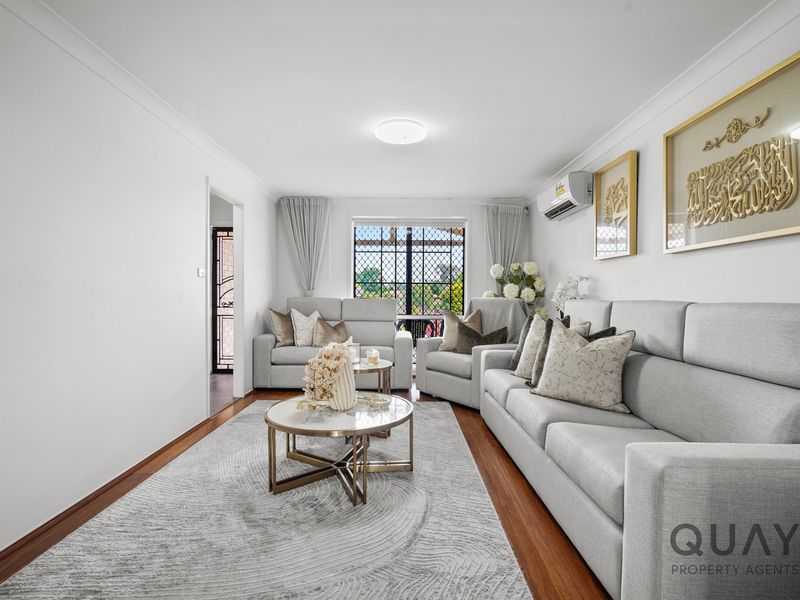 11 Merryweather Close, Minto