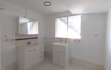 86 Cams Blvd, Summerland Point