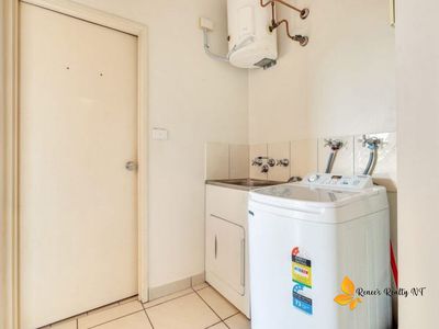 4 / 15 Moorhen Circuit, Bakewell