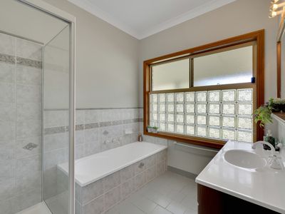 9 Brewer Lane, Eldorado