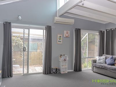 6 Churchill Road, Horsham