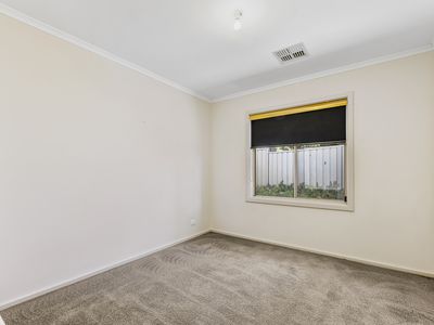 5 Finlayson Court, Millicent