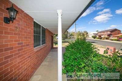 21 Kinarra Street, South Tamworth