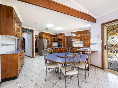 16 Ingrid Place, Dubbo