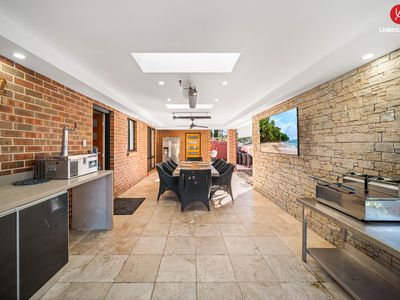 32 Wainewright Avenue, West Hoxton