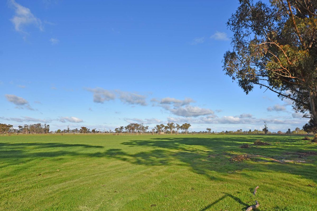 Cnr. Peppertree Lane & Gillies Road, Kyabram