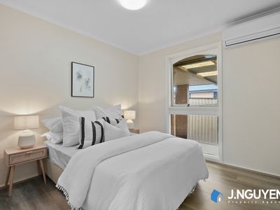 22 Sunny Place, St Johns Park