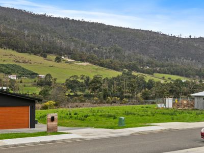 6 Southbridge Place, Huonville