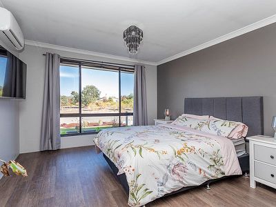 7 Boorn Green, Byford