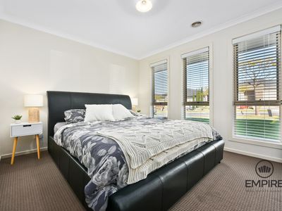 13 Wheelwright Street, Clyde North