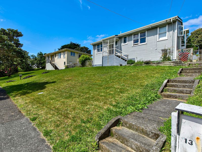 13 Taupiri Crescent, Titahi Bay