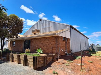 86-90 Leviathan Street, South Boulder