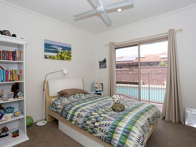 70 WILD DUCK DRIVE, Mermaid Waters