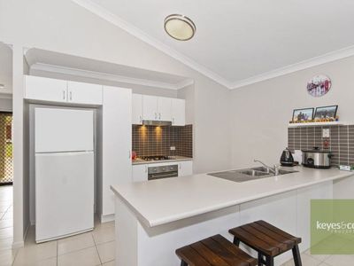 8A Elford Place, Mount Louisa