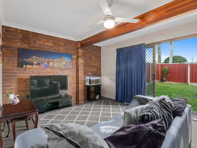 2 / 22 Beverley Avenue, Rochedale South