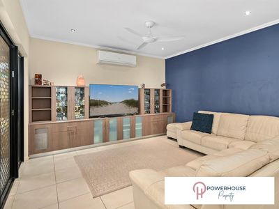 11 Gates Close, Edmonton