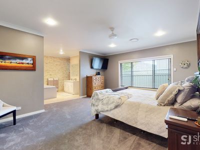 7 Cascade Court, Dubbo