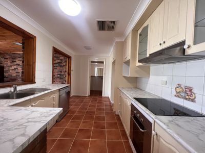 7 Oxley Circle, Dubbo