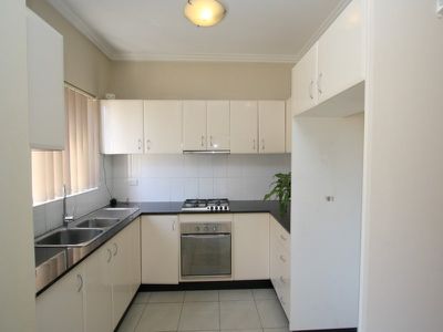 4 / 23 Guilford Road, Guildford