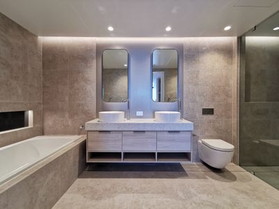 3702 / 103 South Wharf Drive, Docklands