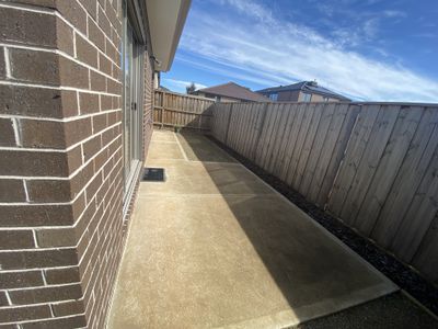 4 Maven Way, Tarneit