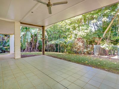 77 Cassowary Street, Freshwater