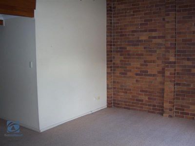 8 / 22 Beverley Avenue, Rochedale South