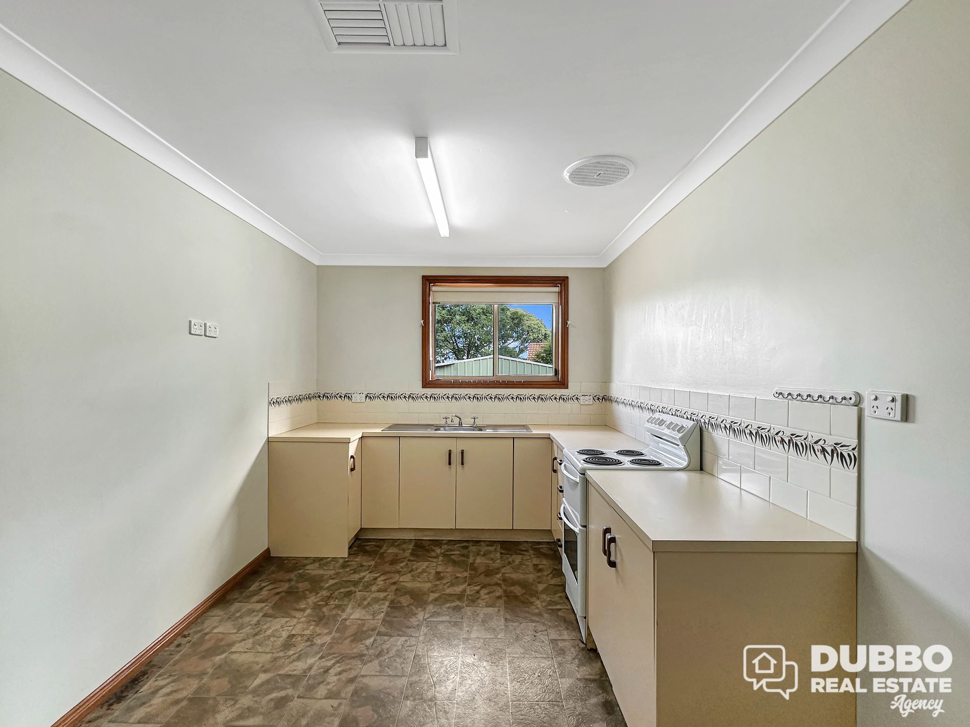 5A Pegasus Place, Dubbo